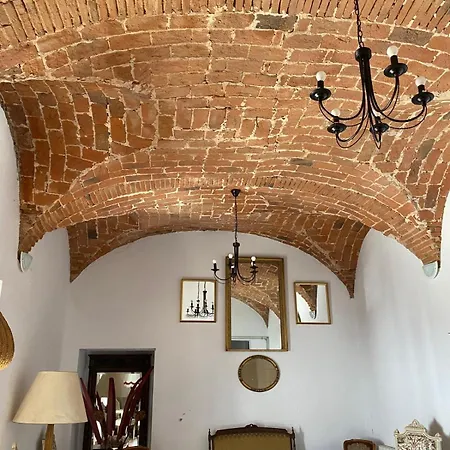 El Monasterio Holiday home